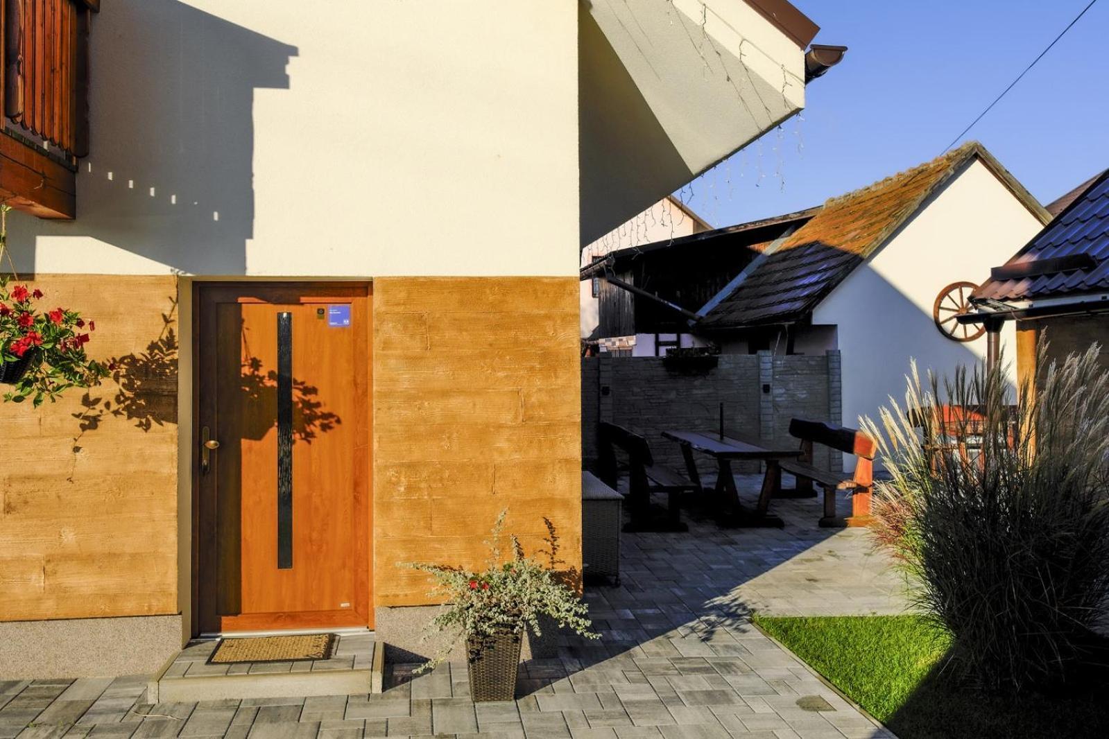 Villa Alexandra Bešeňová Exteriör bild